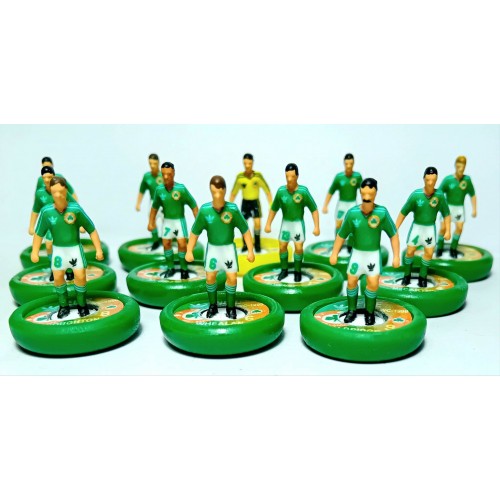 Subbuteo Andrew Table Soccer EIRE 1990 World Cup Team on WSB Professional Bases